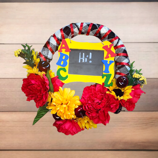 Lil' Teacher's Pet | Red, Yellow, Black& White | Fall / Everyday | 10" Grapevine Wreath